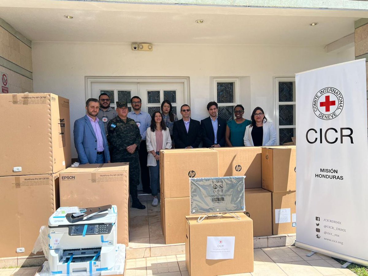 Donación del material IT a <a href="/INP_HN/">Instituto Nacional Penitenciario</a> para las clinicas y oficinas jurídicas de los centros penales que el CICR visita, y para la oficina general del registro. 
<a href="/CICR_es/">CICR</a> sigue trabajando para lograr los establecimientos penitenciarios mas humanos, con planes ambiciosos para 2025.