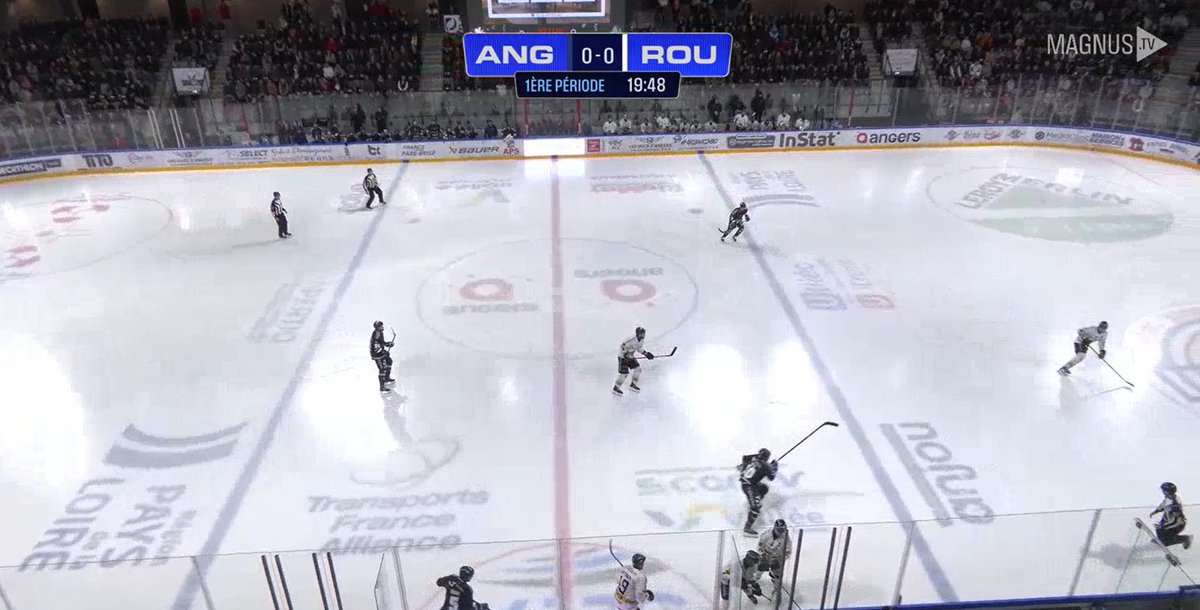 LigueMagnus's tweet photo. C'est parti sur toutes les glaces avec le début du choc entre les @DucsdAngers et les @DragonsdeRouen 💪💪
#SLMHockey #ANGROU https://t.co/ahjIMuOW4n