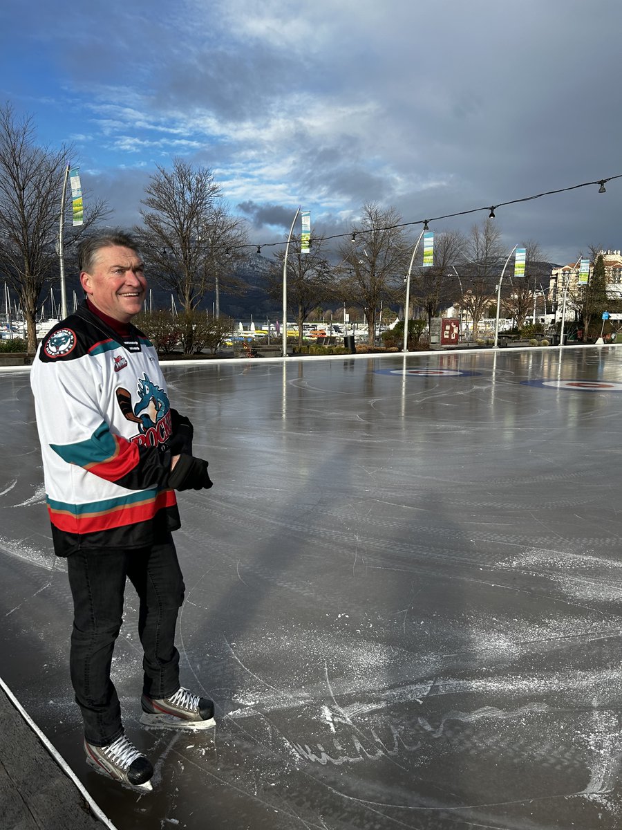 MayorTomDyas's tweet photo. Got the chance to lace up and test out the ice at #StuartPark before it officially opens tomorrow.
There’s still so much excitement in the air with the 2026 Memorial Cup announcement that happened on Wednesday - with more events happening this weekend! https://t.co/BP5YFv1rR1