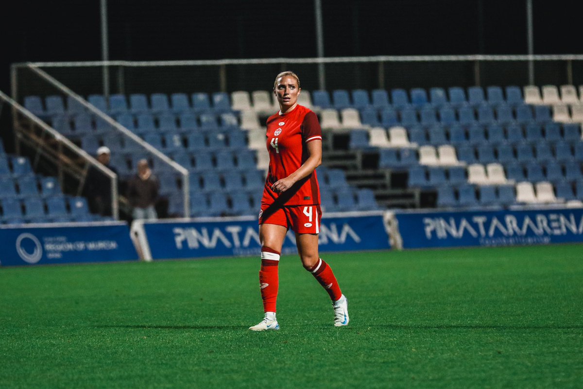 CANWNT's tweet photo. 81’ - We remain solid at the back through 80 minutes. One final push to come!
——
On reste solides en défense après 80 minutes. Plus qu’un dernier effort à donner !
🇨🇦 0-0 🇮🇸
#CANISL #CANWNT https://t.co/9j0ev2BPOe