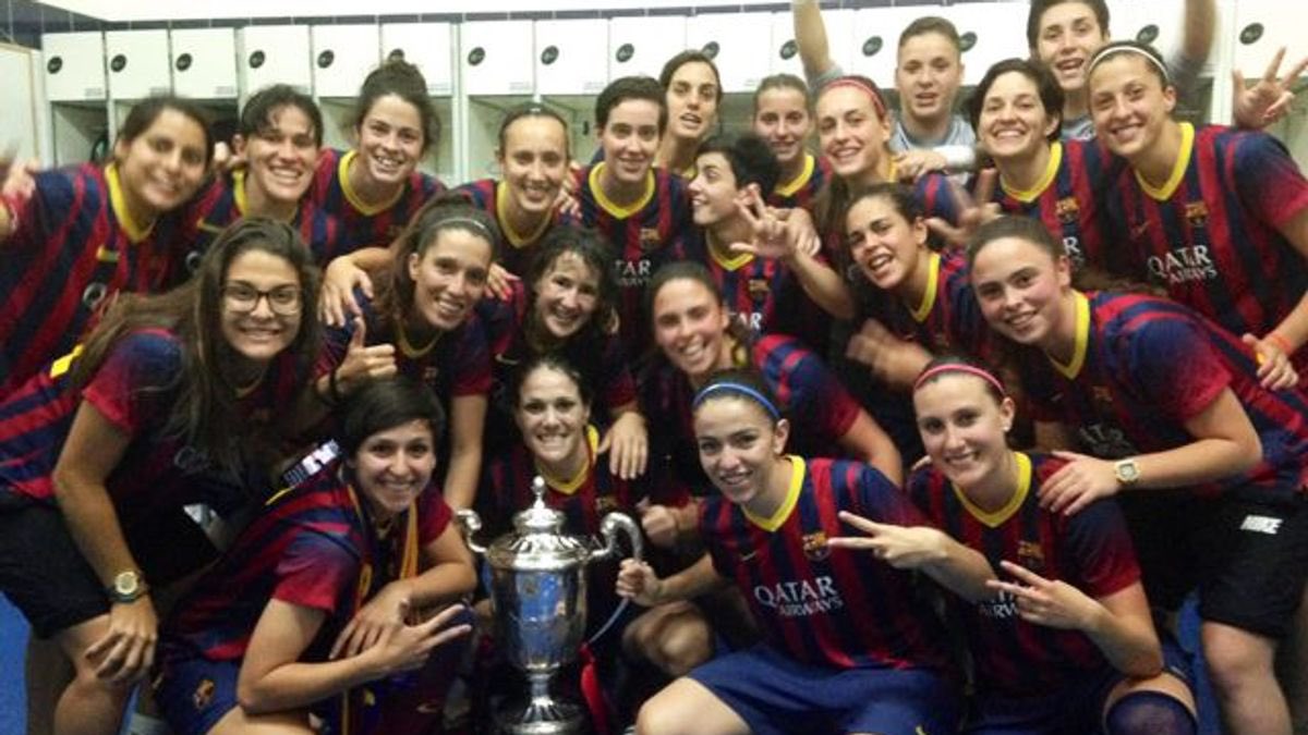 sglezzzz's tweet photo. -Primer club en tener una mujer socia.
-Primer club en tener una mujer directiva.
-Primer club con dos jugadoras con dos balones de oro.

Ser del Barça és el millor que hi ha💙❤️ https://t.co/l9A3IPFUy8
