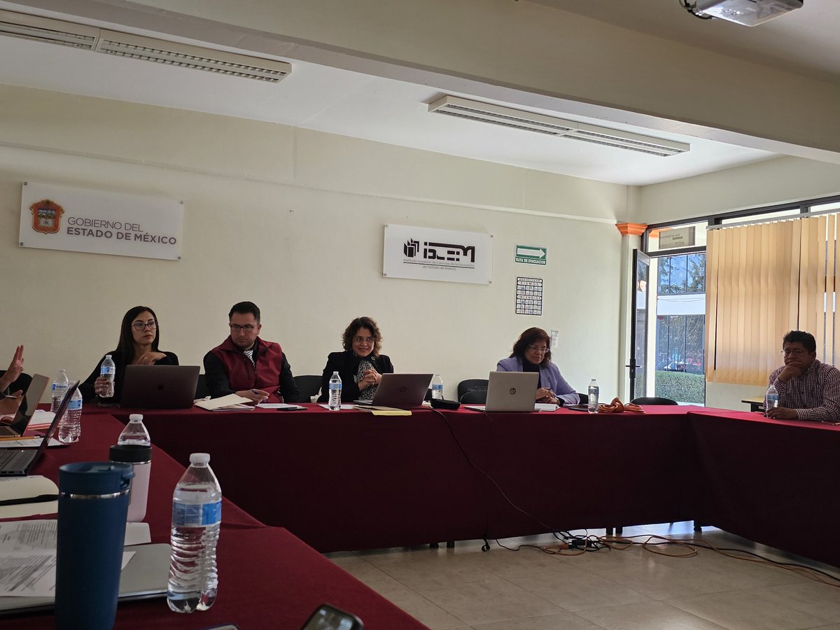 Impulsando la Formación Docente en Educación Media Superior:

La DGFAEMS e ISCEEM unen esfuerzos para fortalecer la capacitación de los docentes en el nivel medio superior a través del desarrollo de innovadores diplomados.