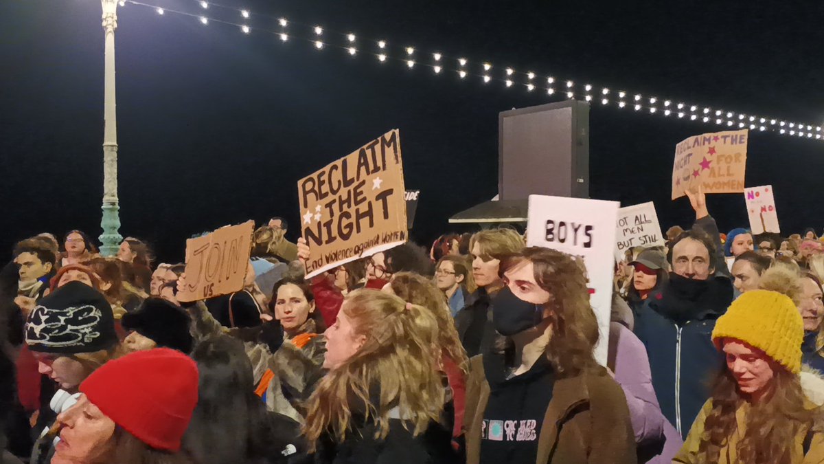 SussexIncidents's tweet photo. Traffic update : Reclaim The Night March has concluded in Pavilion Gardens.
There was no impact on any trafficz thanks to @sussex_police and the event marshalls.
@SussexTW @SylvMelB @imjustbrighton_
@RegencyRadio #Brighton #rtnbrighton https://t.co/vaj5xRTmwJ