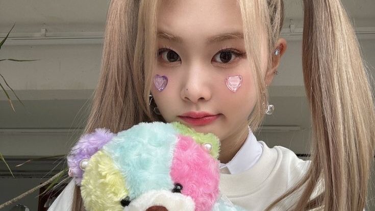 riotchapter's tweet image. luego de que termináramos destruidas por la serie decidimos revivir, pero para eso necesitamos completarnos junto a unas « #𝕪uki ♡ #𝕤wan » preciosiñas que se nos unan ˖ ࣪ ꒷ solo les pedimos que hagan sus eventos/streams cuando corresponda. &amp;gt; &amp;lt;