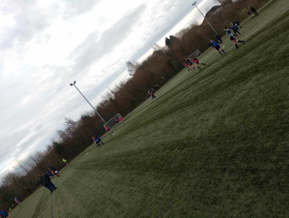 CeltaVigo 🇪🇸 <a href="/CathkinHigh/">Cathkin High School</a> get tips from their coach, Espanyol get warmed up, Athletic Bilbao v Girona ¡Qué emocionante! and Atlético Madrid show great skill ⚽👏 #itsSLC  <a href="/SL_TrinityHS/">Trinity High School</a>  #Resilience  <a href="/scottishcilt/">SCILT</a>