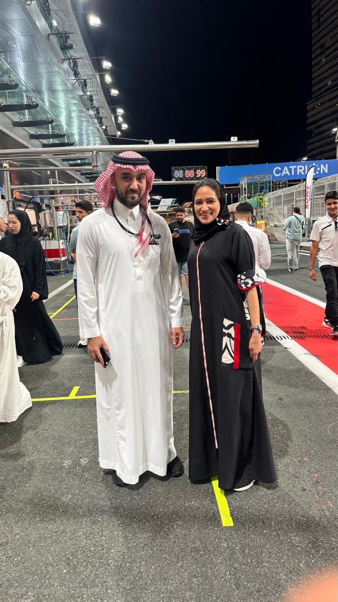 وزير الرياضة وجامعة الأعمال والتكنولوجيا في الجولة النهائية من سباق جي تي العالمي 2024

تشرف وفد جامعة الأعمال والتكنولوجيا من كلية إدارة الأعمال بقيادة عميدتها الأستاذة الدكتورة/حنين محمد شعيب، وعدد من أعضاء هيئة التدريس والطلبة وبالأخص طلبة قسم الإدارة الرياضية بالمشاركة