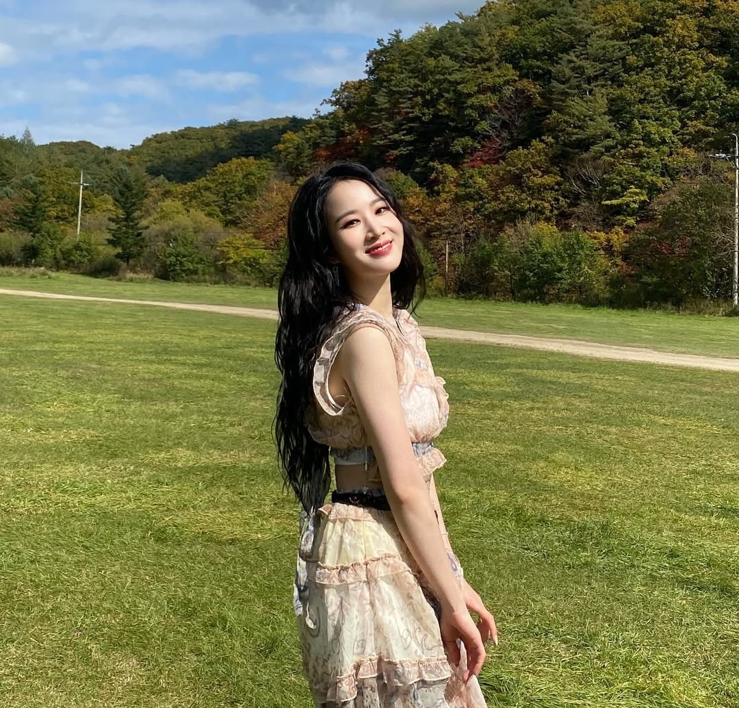 nugupromo's tweet photo. Son Yuji (former 3YE, Triple 7, Apple.B, The Unit, KARA Project, Kpop Star 2 contestant) has opened a personal YouTube channel!
Follow her here: https://t.co/whFmOP23e2 https://t.co/h7aKCs2GvX
