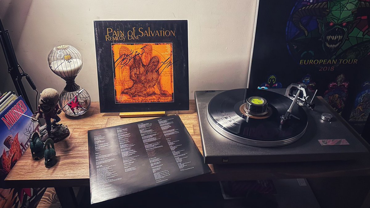 chnysl's tweet photo. Tartışmaya kapalı albümler vardır. Onlardan bir tanesi kendisi. Bir baş yapıt. Bir prog rock & metal şaheseri. Kimine göre en iyi Pain Of Salvation albümü. Cuma gecemi bu kusursuz eserle kapatıyorum. #PainOfSalvation #RemedyLane https://t.co/iyEDCRx8yv