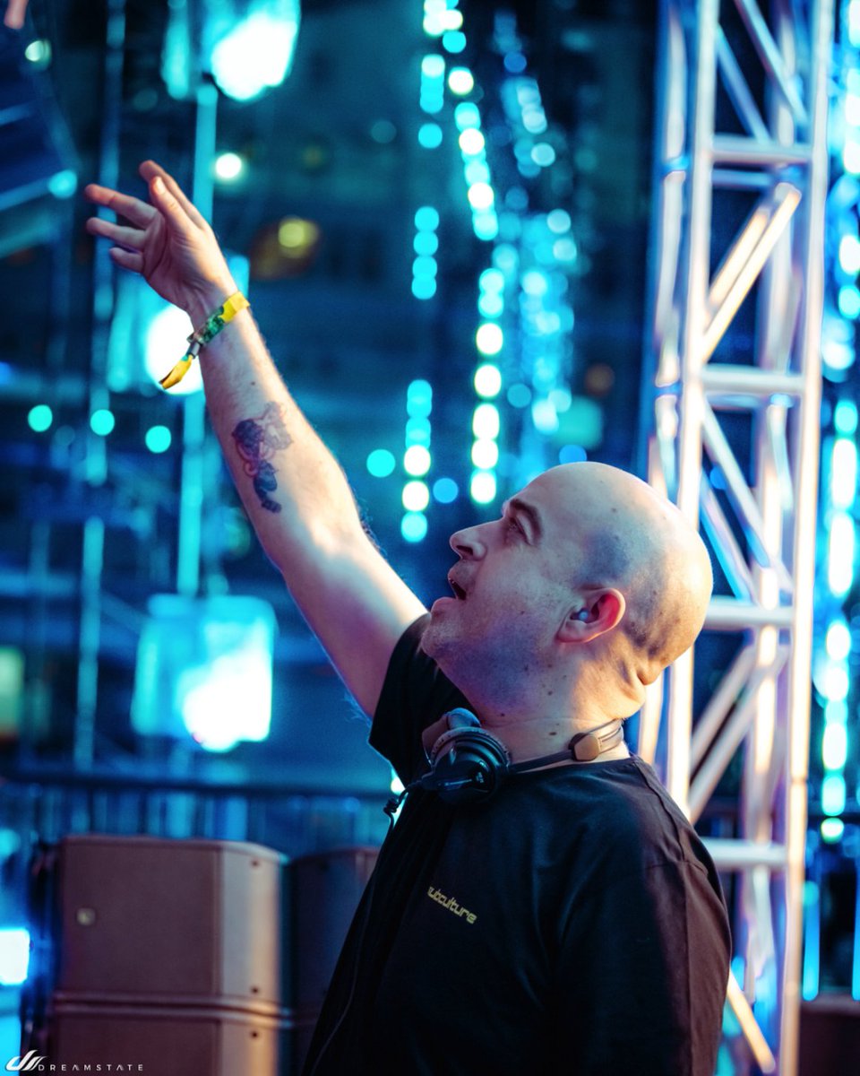 Transported to another dimension with <a href="/JOCofficial/">John O'Callaghan</a>. 🚀🌀 #DreamstateSoCal