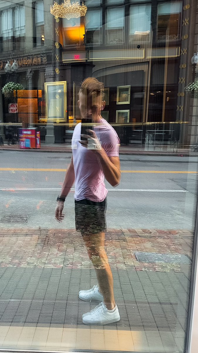 ireallylikemike's tweet photo. Frolicking. https://t.co/fmwMdCtClG