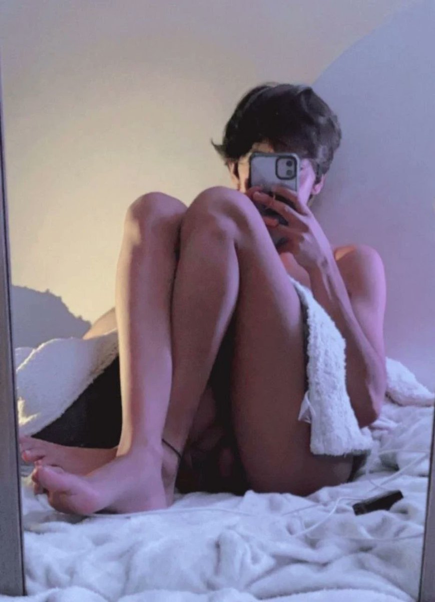 famosillos🔥 tweet media