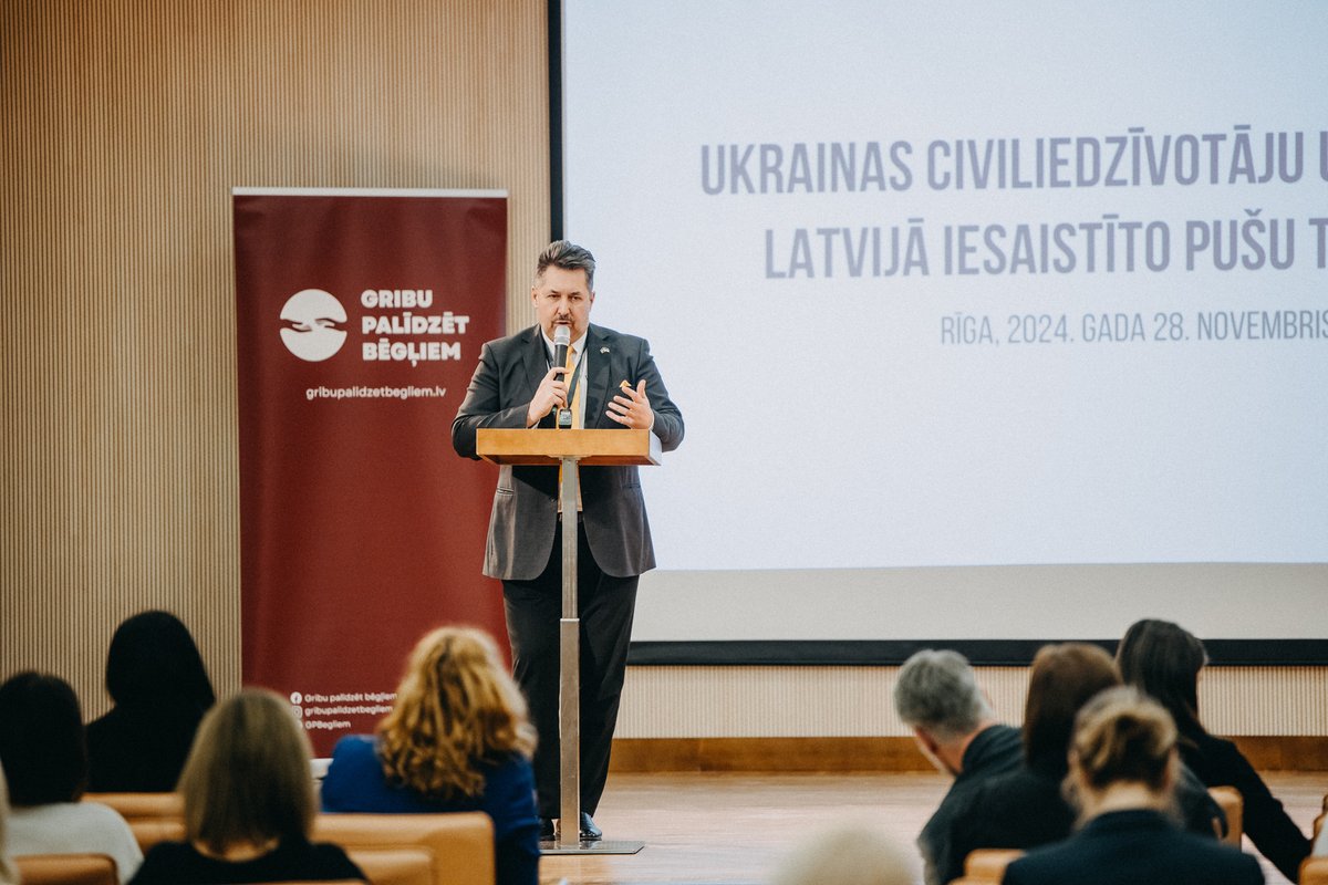 Gribu palīdzēt bēgļiem tweet media