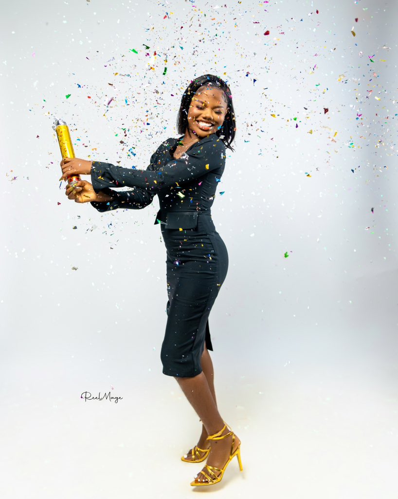 _adeayo's tweet photo. Congratulations to me🥳🎉
BEng Metallurgical and Materials Engineering
First Class Honors
Five times consecutive 5.0/5.0 GPA
In top 2% of my graduating class https://t.co/sX7bsxAR1D