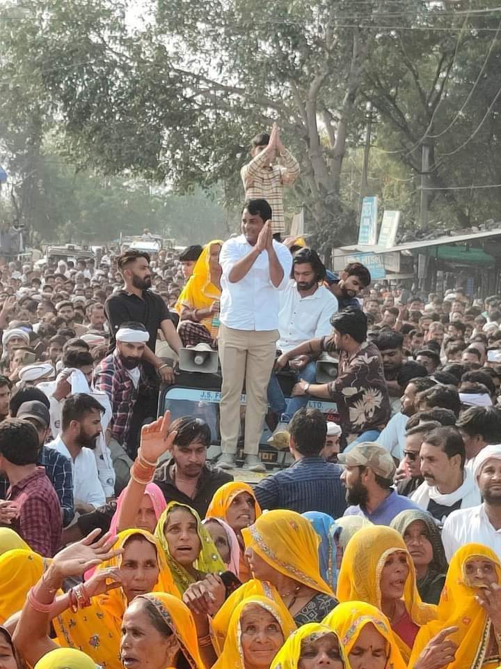 "भगत सिंह सिर्फ नाम नहीं, एक विचारधारा हैं, जो क्रांतिकारी सोच और साहस का प्रतीक है 
आज हम सभी उनके सिद्धांतों और त्याग को याद करते हुए एक युवा कों जेल में रखना न्याय नहीं है क्योंकि अब हम अंग्रेज़ो के गुलाम नही है।
<a href="/BhajanlalBjp/">Bhajanlal Sharma</a>
#नरेश_मीणा_को_रिहा_करो 
#नरेश_मीणा_को_रिहा_करो