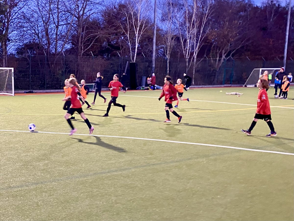 Congratulations to our amazing Year 5/6 Girls' football team who are improving game after game in the <a href="/MyShineUK/">Shine</a> Performance League. Annabelle and Effy wrote a great match report too: app.seesaw.me/#/blog/wotspor…