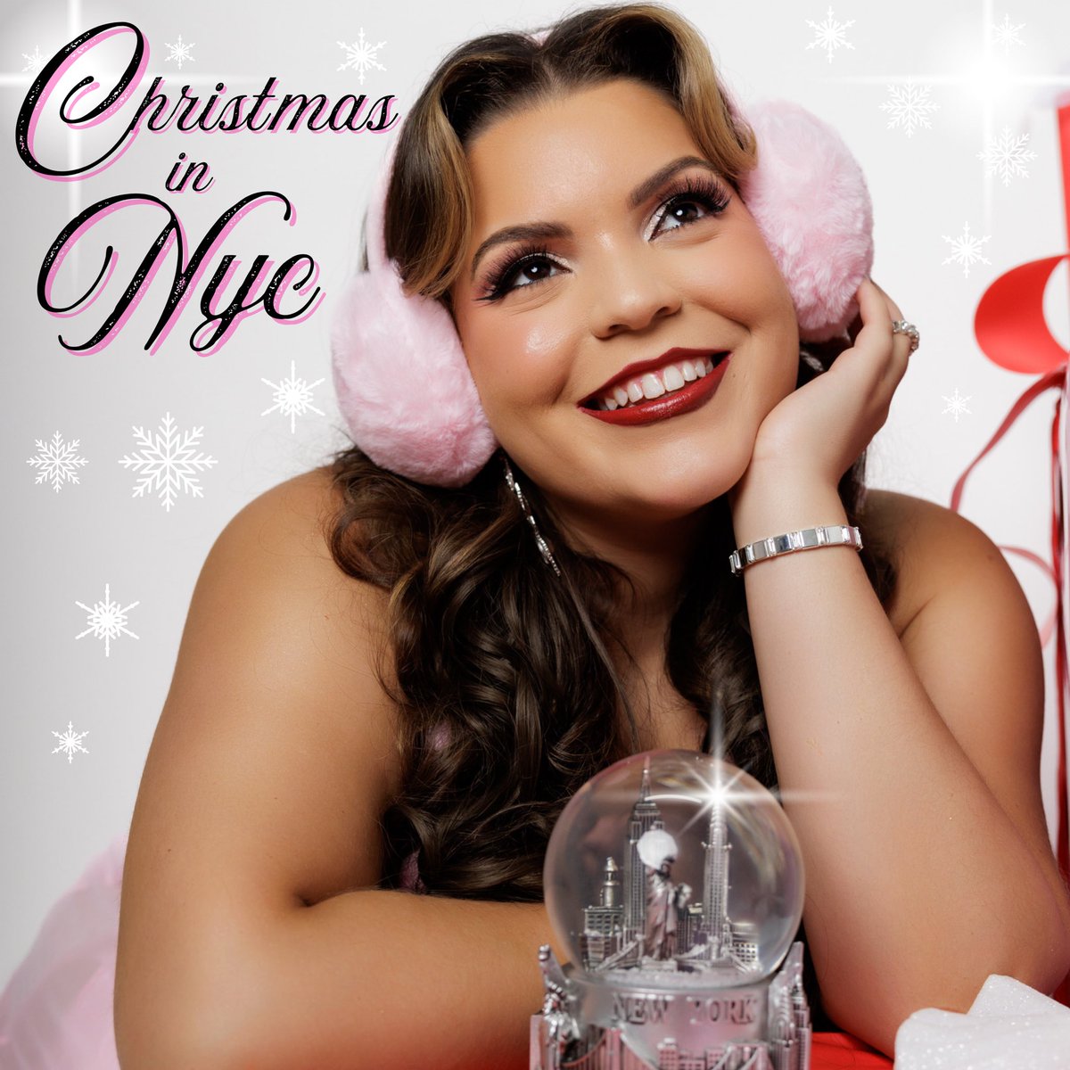 “Christmas in NYC” out now🗽🎄❄️ ffm.to/christmasinnyc #christmasmusic #nyc #christmasinnyc