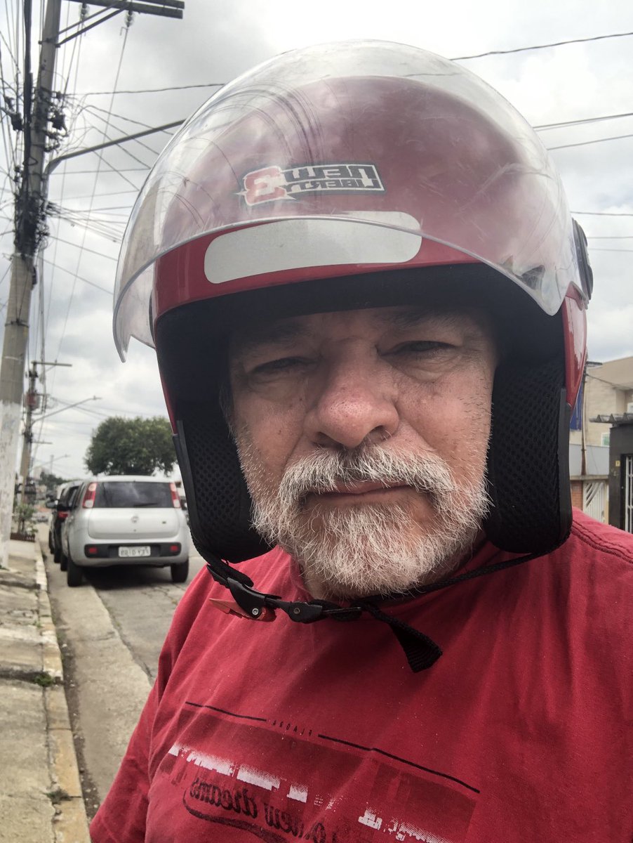 Vou ali no mercado e já volto. Espero que ele esteja mais calmo um pouco.