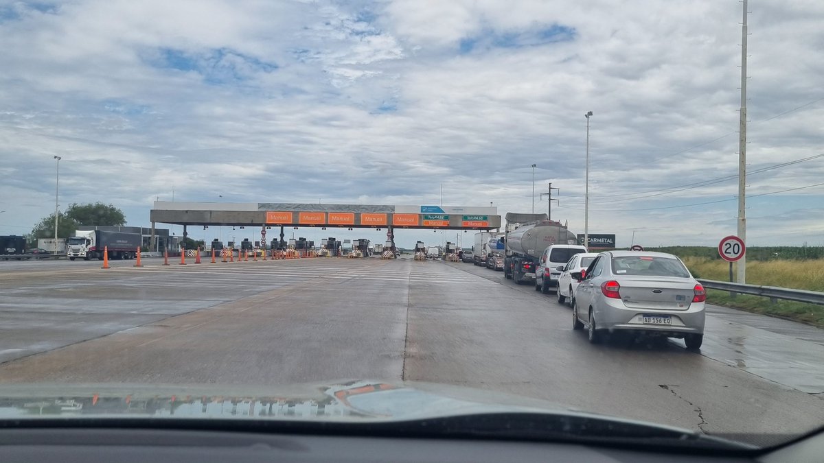 Qué feliź voy a ser cuando desregulen los peajes. Le joden la vida a la gente, no vale llorar. después.
<a href="/fedesturze/">Fede Sturzenegger</a> <a href="/JavierMilei_/">Javier Milei</a>