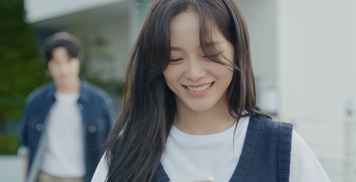 글로벌로 무대 넓힌 김세정, 넷플릭스서 ‘취하는 로맨스’ 인기 견인 https://naver.me/5EUOnid1 가수 겸 배우 김세정이 ENA 월화드라마 ‘취하는 로맨스’...