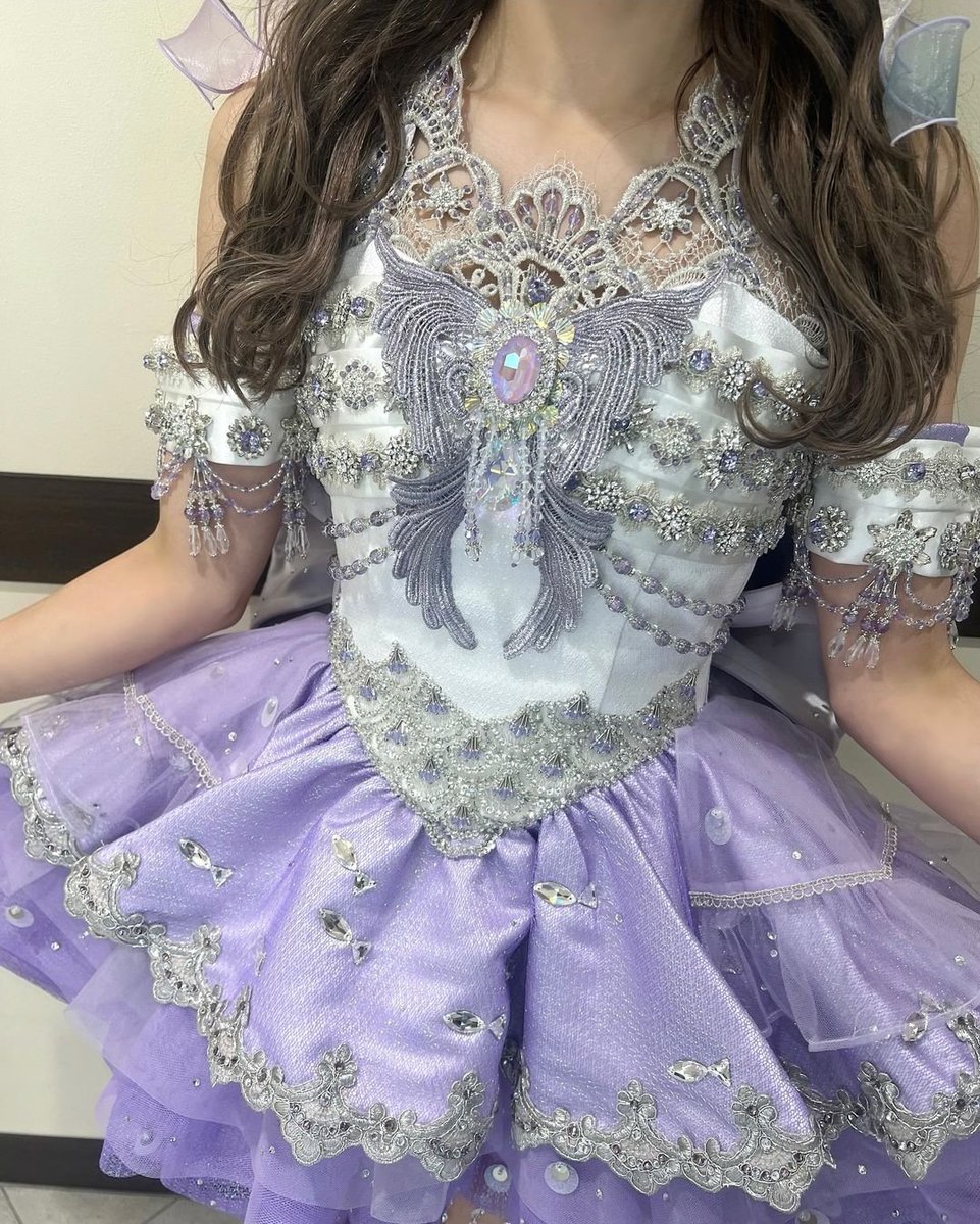 rikakobloomer's tweet photo. this is so magical girl, I'm obsessed https://t.co/7diykDubUG