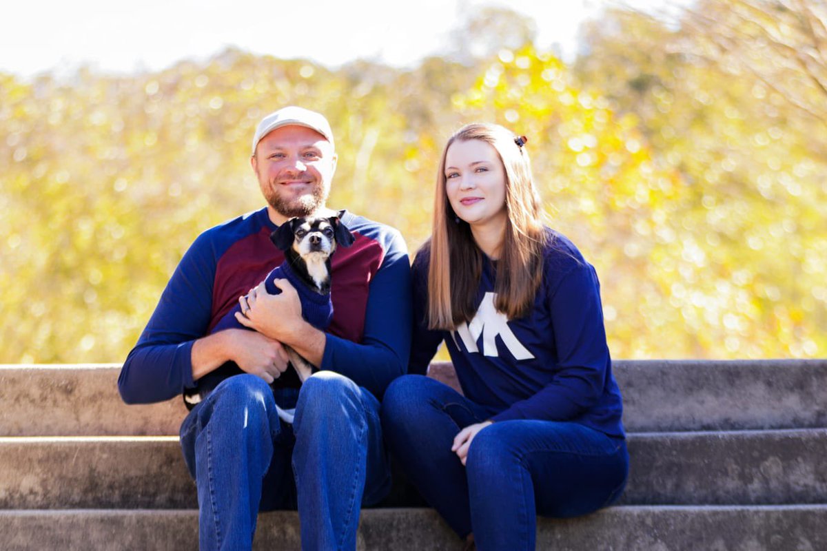 MatthewTessnear's tweet photo. My heart melts every day for these two girls 💚 my wife of 10 years Molly and our little rescue cheagle Charlotte 🐾 https://t.co/hKJtYkvHlr