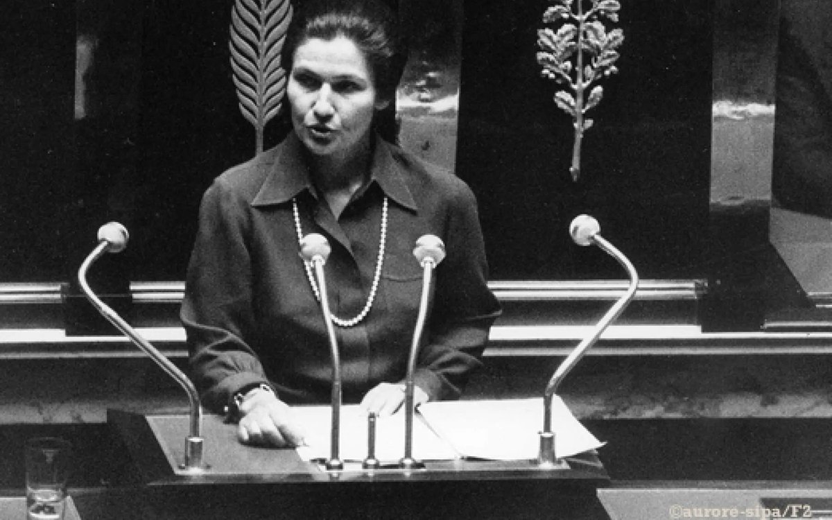🏛️ Il y a 50 ans, le 29 novembre 1974, l'Assemblée nationale adoptait la loi portée par Simone Veil, une réforme historique qui a marqué un tournant décisif dans les droits des femmes en France. A travers ce texte qui a permis la légalisation de l'interruption volontaire de