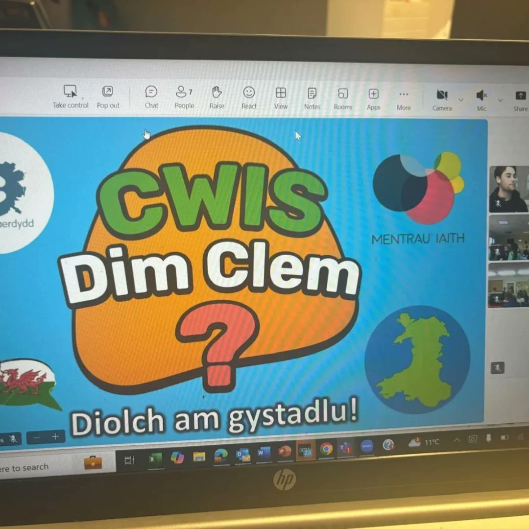 Menter Caerdydd (@mentercaerdydd) on Twitter photo *CWIS DIM CLEM 2024-25!* ๐ซโ๐ง
Diolch yn fawr i'r holl ddosbarthiadau Blwyddyn 6 wnaeth cystadlu yn ein rownd sirol prynhawn yma!
Llongyfarchiadau i dimoedd Ysgol <a href="/Pencae2/">Ysgol Pencae</a> ac <a href="/yberllandeg/">Ysgol y Berllan Deg</a> am ddod i'r brig a bydd yn mynd trwyddo i'r Rownd Rhanbarthol! ๐๐
#defnyddiadygymraeg *CWIS DIM CLEM 2024-25!* ๐ซโ๐ง
Diolch yn fawr i'r holl ddosbarthiadau Blwyddyn 6 wnaeth cystadlu yn ein rownd sirol prynhawn yma!
Llongyfarchiadau i dimoedd Ysgol <a href="/Pencae2/">Ysgol Pencae</a> ac <a href="/yberllandeg/">Ysgol y Berllan Deg</a> am ddod i'r brig a bydd yn mynd trwyddo i'r Rownd Rhanbarthol! ๐๐
#defnyddiadygymraeg