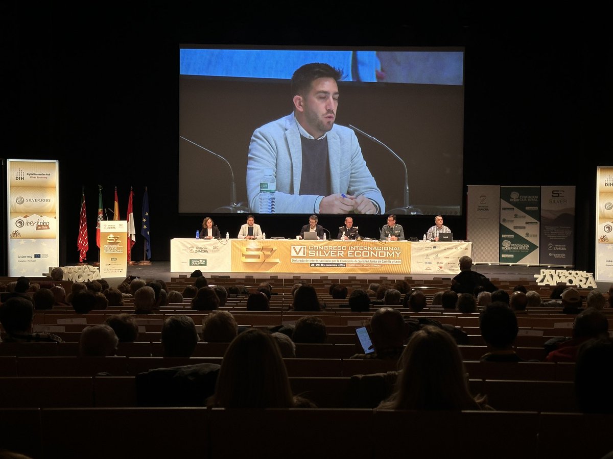emprendezamora's tweet photo. SILVER ECONOMY|
¡Ya estamos primera mesa de la tarde, LOS AGENTES SOCIALES!
@guardiacivil @CREenZamora @caritas_zamora @policia #COLEF
Todo esto moderador por @ManuMB
🔗Puedes seguirlo por 🔗https://t.co/19ApoSiLOc
#SilverEconomy24 https://t.co/DgxzHPSHTl