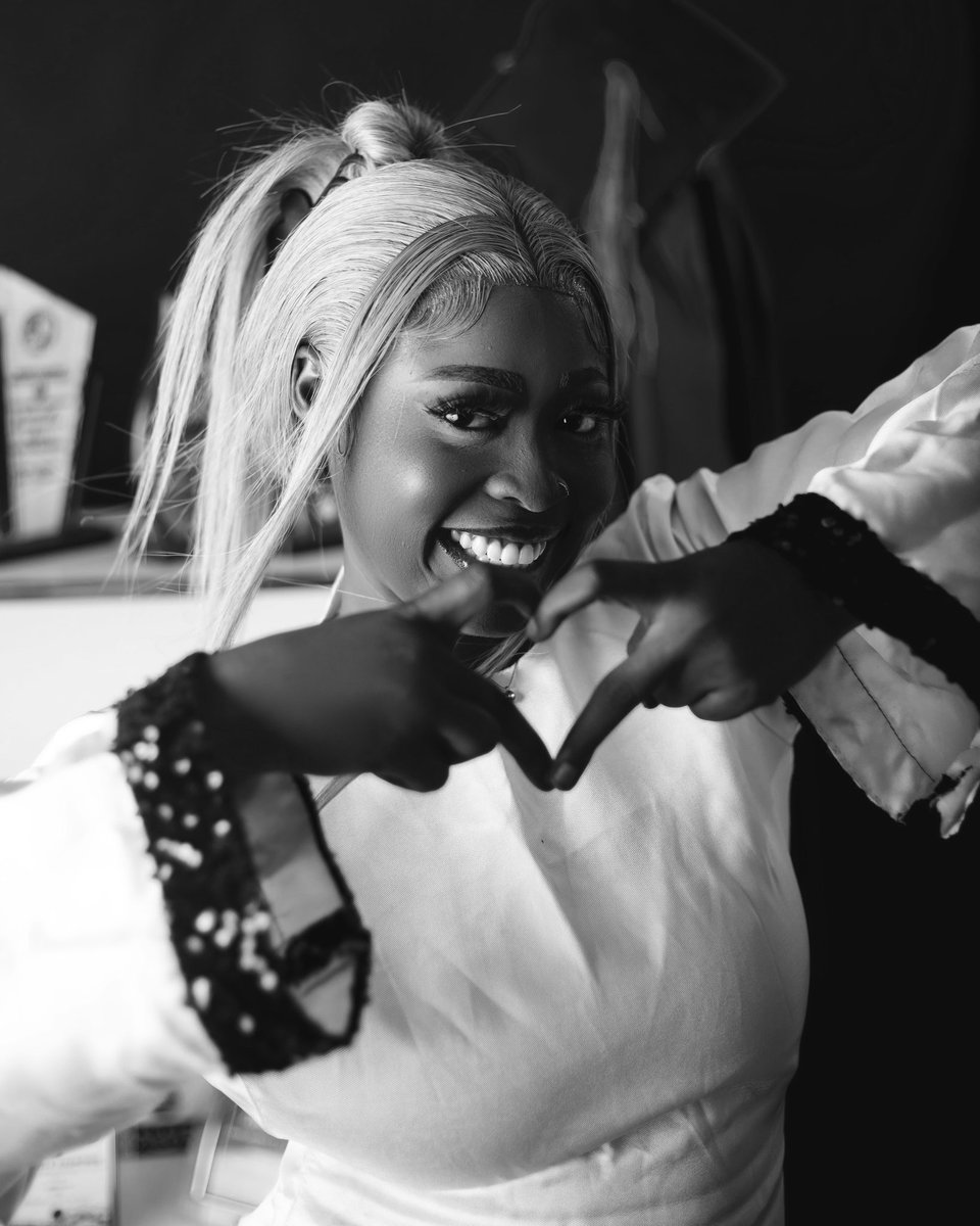 Semiloore tweet media