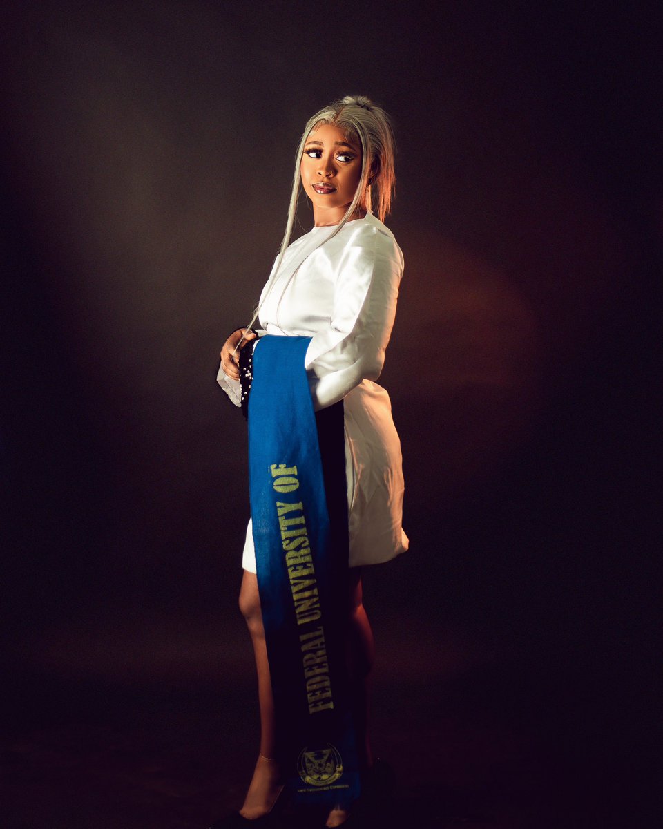 Semiloore tweet media