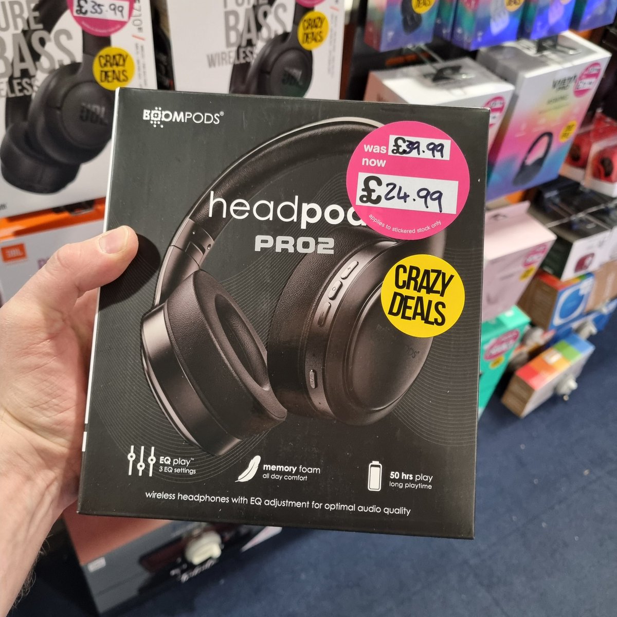 hmvStockport's tweet photo. Black Friday = black headphones! Obviously! We have some great deals like on these JBL, Vieta and Boompods headphones. Listen to your music through something new 👍🏻 #hmvCrazyDeals #BlackFriday https://t.co/mrF2TUnl9B