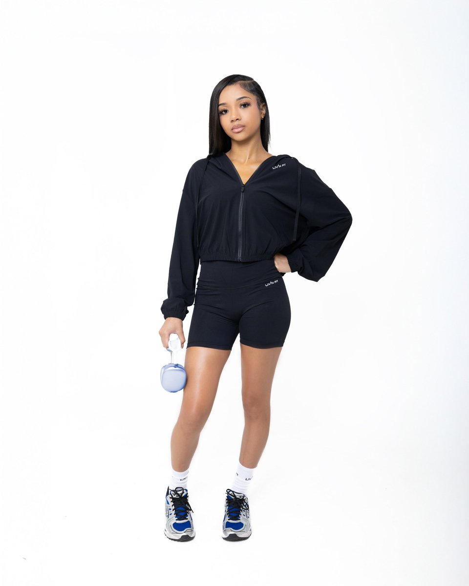 Teflon_LON's tweet image. “Introducing Liv N Fit—where everyday athleisure meets unstoppable movement. 🖤💪🏽 Designed for comfort, style, and all your hustle moments. Follow along as we redefine fitness fashion! #LivNFit #Athleisure #MoveWithStyle”