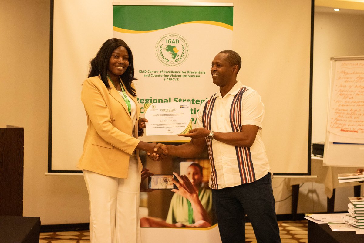 Bijek Nien tweet media