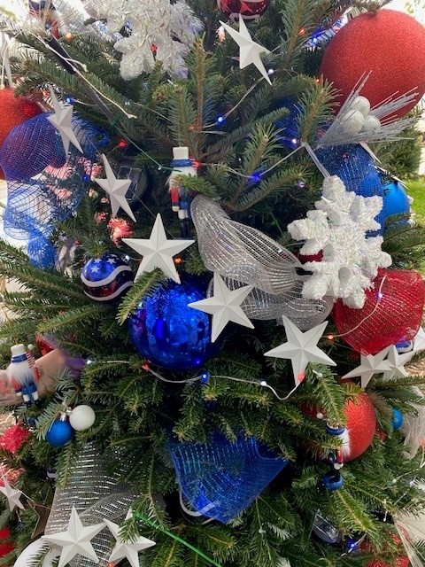 We had a wonderful time decorating the Strata-G Solutions Christmas tree at the Tinsel Trail in downtown Huntsville's Big Spring Park! Each year, our team loves getting into the holiday spirit and supporting the community. 🎄

Grab a cup of coffee or hot chocolate and take a s...