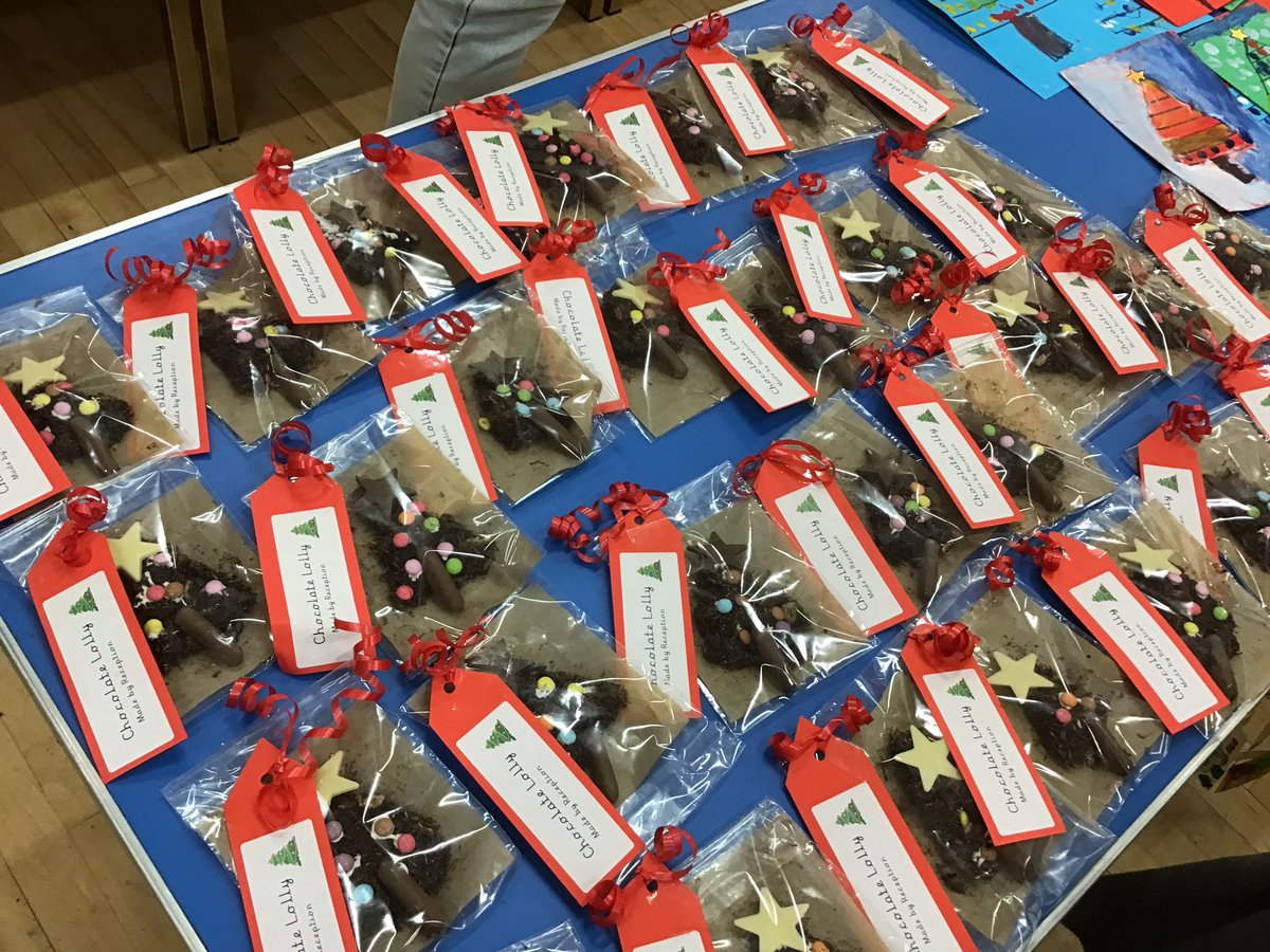 A big thank you to our PTA for organising today’s Christmas event! It was wonderful to see so many of you join us, enjoying a mulled wine and mince pie. The crafts and goodies made by the children were fantastic and proved to be very popular 🎄