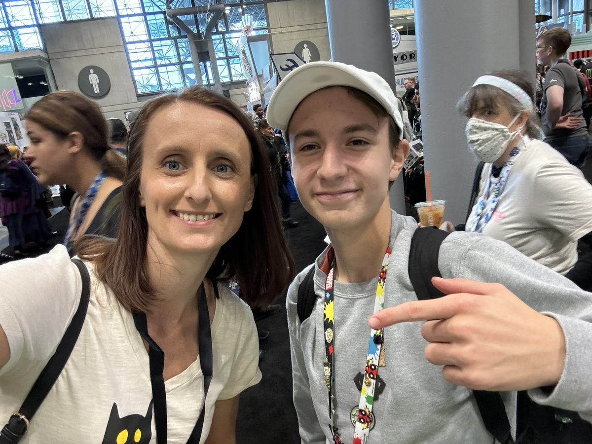 Annebagg's tweet photo. #VeeThanks to @shepherd__52 for telling me about fanatics that one day in February on Gary’s stream! You continuously welcome people into this community and take the time to answer their questions so that they feel heard. And thanks forgoing with our jokes on stream 😁🫶 https://t.co/3Qe2bwMbL2
