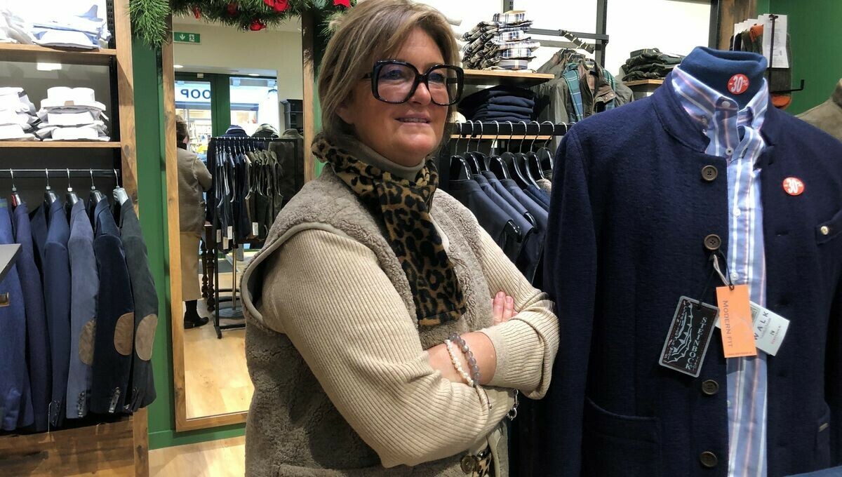 Un vol important impliquant deux femmes dans le magasin de prêt-à-porter Saint-Salvy dans le centre-ville de Laval #Mayenne 
➡️ l.francebleu.fr/Wkq6