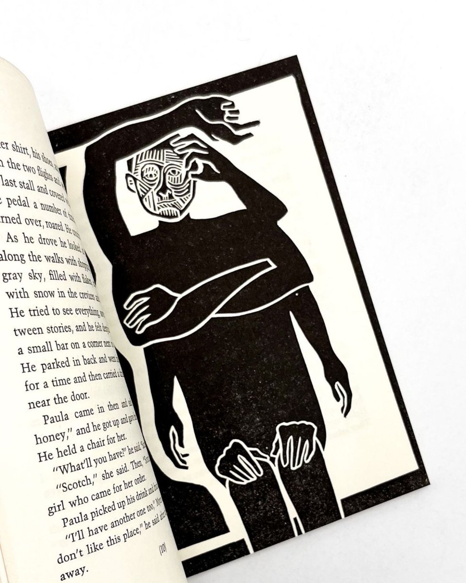 A book can be one of the best gifts ever received. We have reunited a few tips to guide you through the world of rare books so you can pick the perfect gift for the book lover on your list: biblio.com/stories/rare-b…