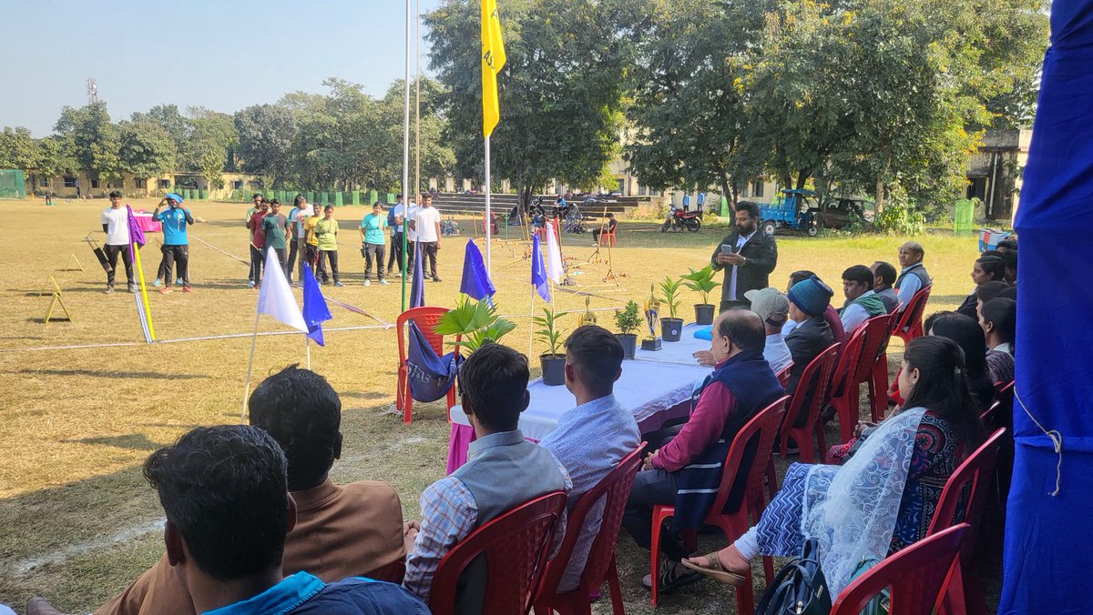 YMahatha's tweet photo. बिनोद बिहारी महतो कोयलांचल विश्वविद्यालय धनबाद अंतर्गत  इंटर कॉलेज आर्चरी टूर्नामेंट मे ��तौर अतिथि आने का सोभाग��य प्राप्त हुआ।  #🏹 #bbmku @BinodKoylanchal #Archery #Tournament https://t.co/qF3pPVzv7p