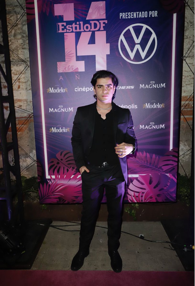 EstiloDF's tweet photo. Así se vivió la alfombra rosa en nuestra celebración de 14 años de EstiloDF, donde celebramos el estilo junto a las personalidades más destacadas del momento. ✨ #EstiloDF14 https://t.co/1vbErI7CkD