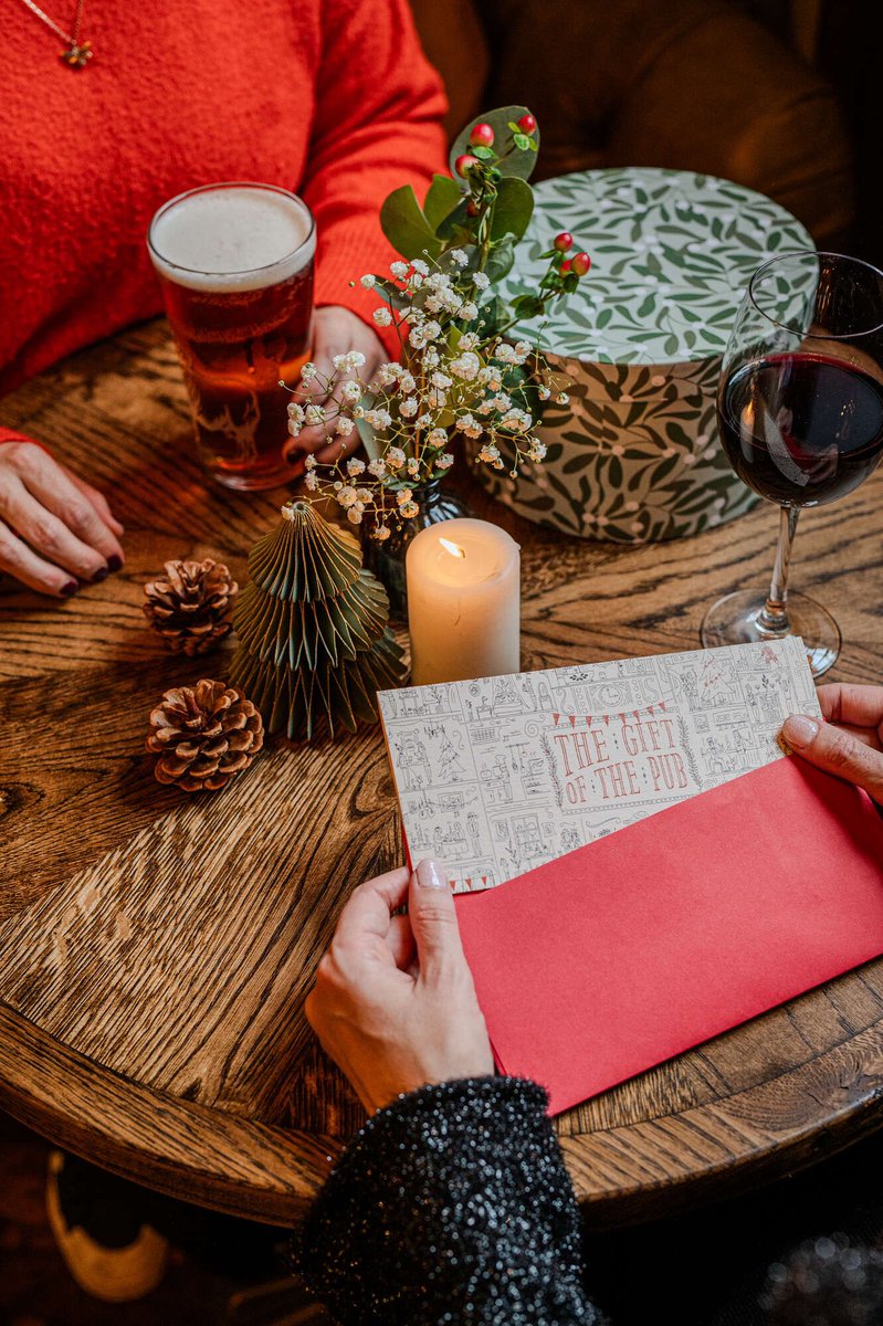 Give the gift of the pub this festive season! 🎁 

 A £50 or £100 momentary online voucher and we will reward you with additional £10 or £20 to spend with us in the New Year 🌟✨

 #youngspubs #giftofthepub #christmas #newyear #blackfriday