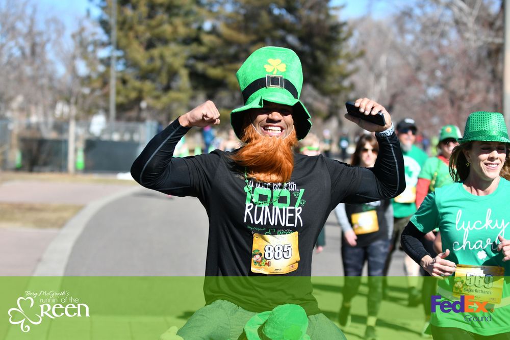 halsports's tweet photo. ✨ Our #BlackFriday sale is here! Join the 37th #RunninoftheGreen NOW for the lowest price of the year! 🍀 Hustle, this FLASH SALE vanishes at 11:59 PM on Monday. Score a swift 20% OFF instantly, no code required! Ready, set, SAVE! ➡️ https://t.co/BOyOWkdkla https://t.co/mhRkTmhVRe