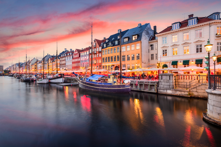 The impact of lifestyle and environmental factors on MS was a key topic at the annual congress of the ECTRIMS, the year’s largest meeting about MS. 

Read more: msology.ca/lifestyle-and-…

#MSResearch #MSTreatments #multiplesclerosis #livingwithMS #MS #treatingMS #MScure