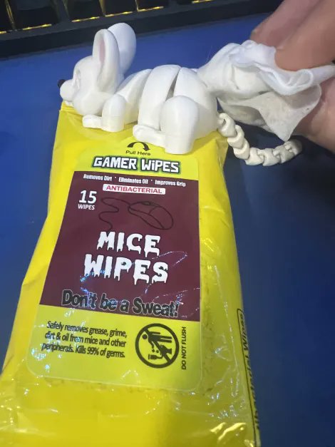 TheCheesyDad's tweet photo. @GamerWipesGG Am I using Gamerwipes Mice Wipes correctly? Asking for a friend. 🐭✨ Gamerwipes, for all your cleaning needs. #GamerWipesContest #AmICleanYet #GamerWipesGG #NoButts #TushIsNotAButt #CleanMouseTush https://t.co/0kXFiYoBbB