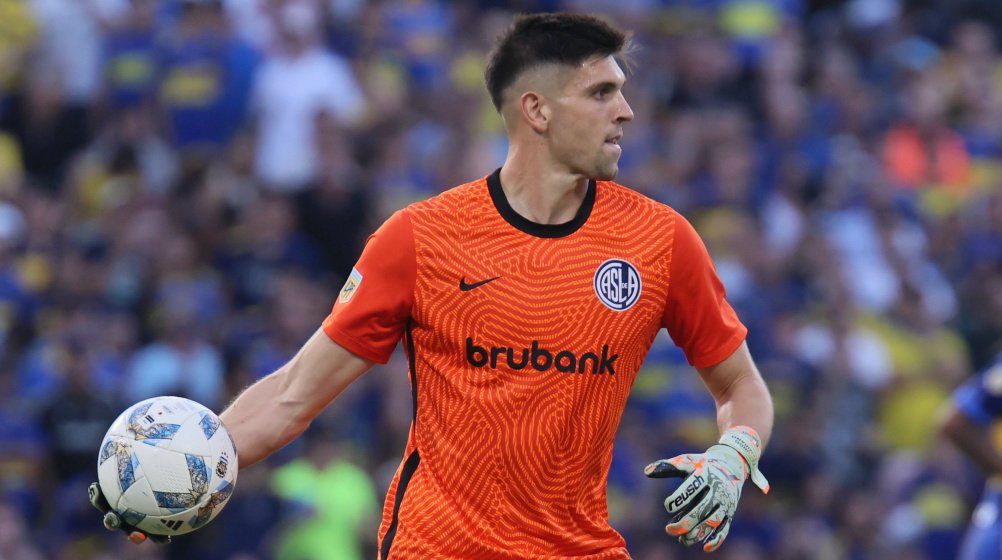 Gonzaaorellano's tweet image. Chila Gómez NO atajará esta tarde en #SanLorenzo por una descompostura.
Orlando Gill está yendo a la concentración en estos momentos.
Facundo Altamirano sería el titular ante Belgrano.