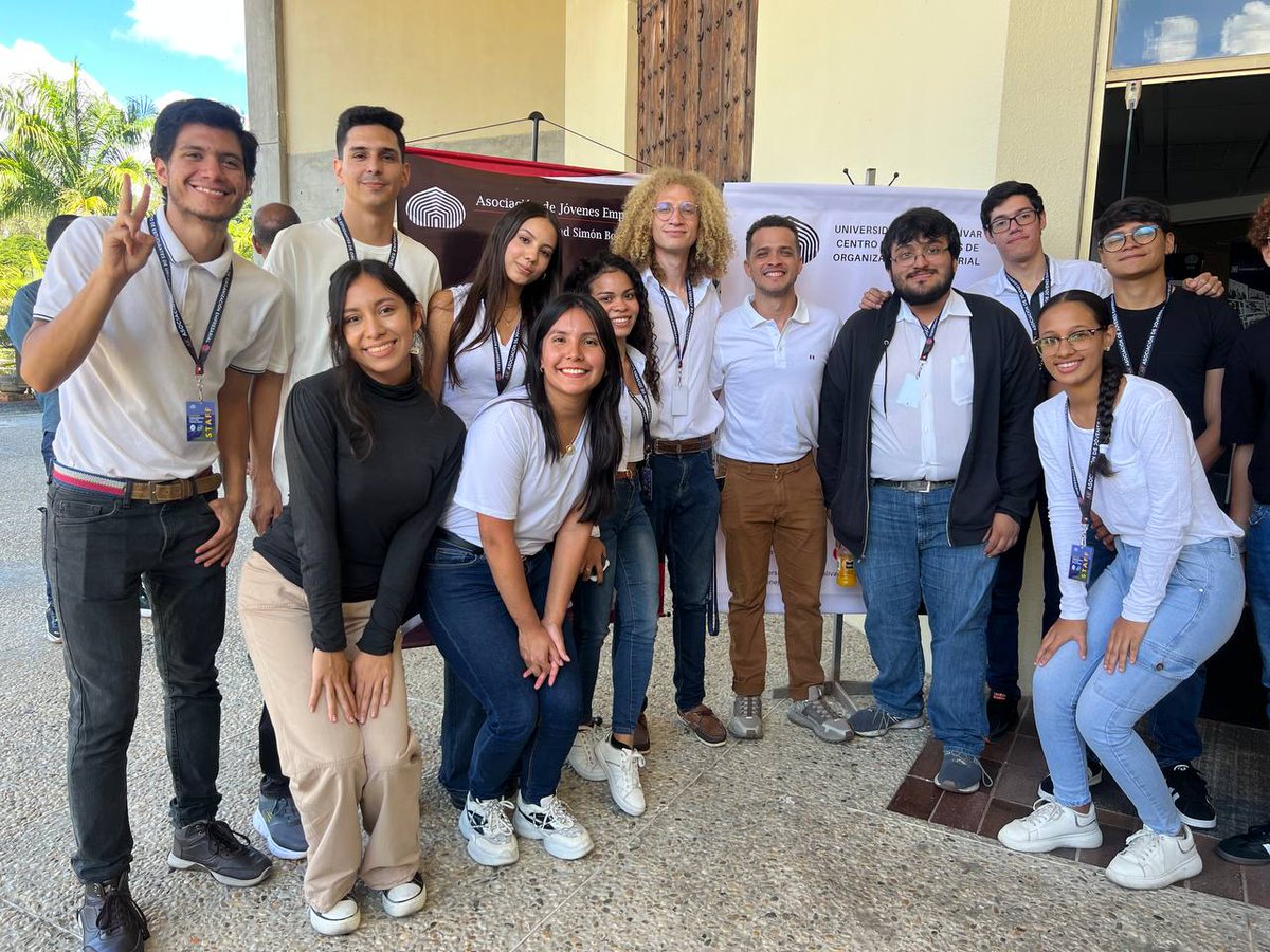 CEOEUSB's tweet image. Hemos de decir: que estamos muy contentos con la culminación de este gran proyecto, el cual durante semanas estuvimos trabajando en conjunto con @AJEUSB 💯💪🏻. 

Decir "Gracias" no es suficiente para lo que sentimos, agradecemos a todos lo que hicieron esto posible  🤗🫡