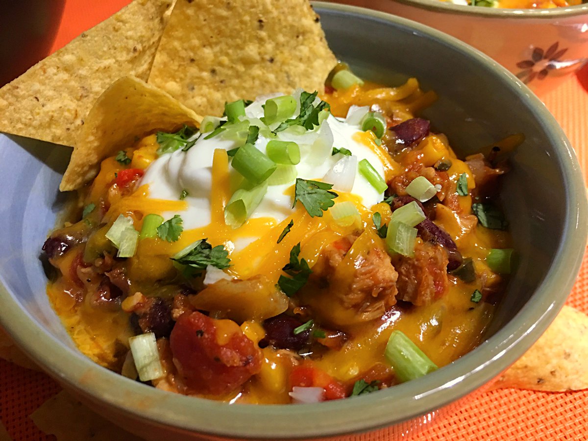 clubfoody1's tweet photo. Today is National #LeftoversDay
Turkey Chili Tex-Mex Style... WOW! ๐คฏ
(check out my next posts๐ & the previous one ๐ for more leftover recipes๐)
#YouTube ๐ฝ๏ธ: https://t.co/8OCTamhat2
#RECIPE โก๏ธ: https://t.co/Zi11FCjqV1
@EventGuideToday @DiningGuide2Day #RecipeOfTheDay https://t.co/YIsfxbsZNw