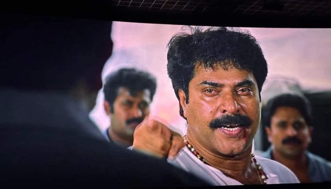 Rahbu0007's tweet photo. അന്യായ Sound Quality...🔥

ടിവിയിലും മൊബൈലിലും മാത്രം കണ്ടവർക്ക് പടം ഒരു പുതിയ എക്സ്പീരിയൻസാവും👏👏

മലയാളത്തിന്റെ വല്ല്യേട്ടൻ❤️
#valiyettan #4K 
#meghastar #Mammootty https://t.co/p2gvVlFj5S