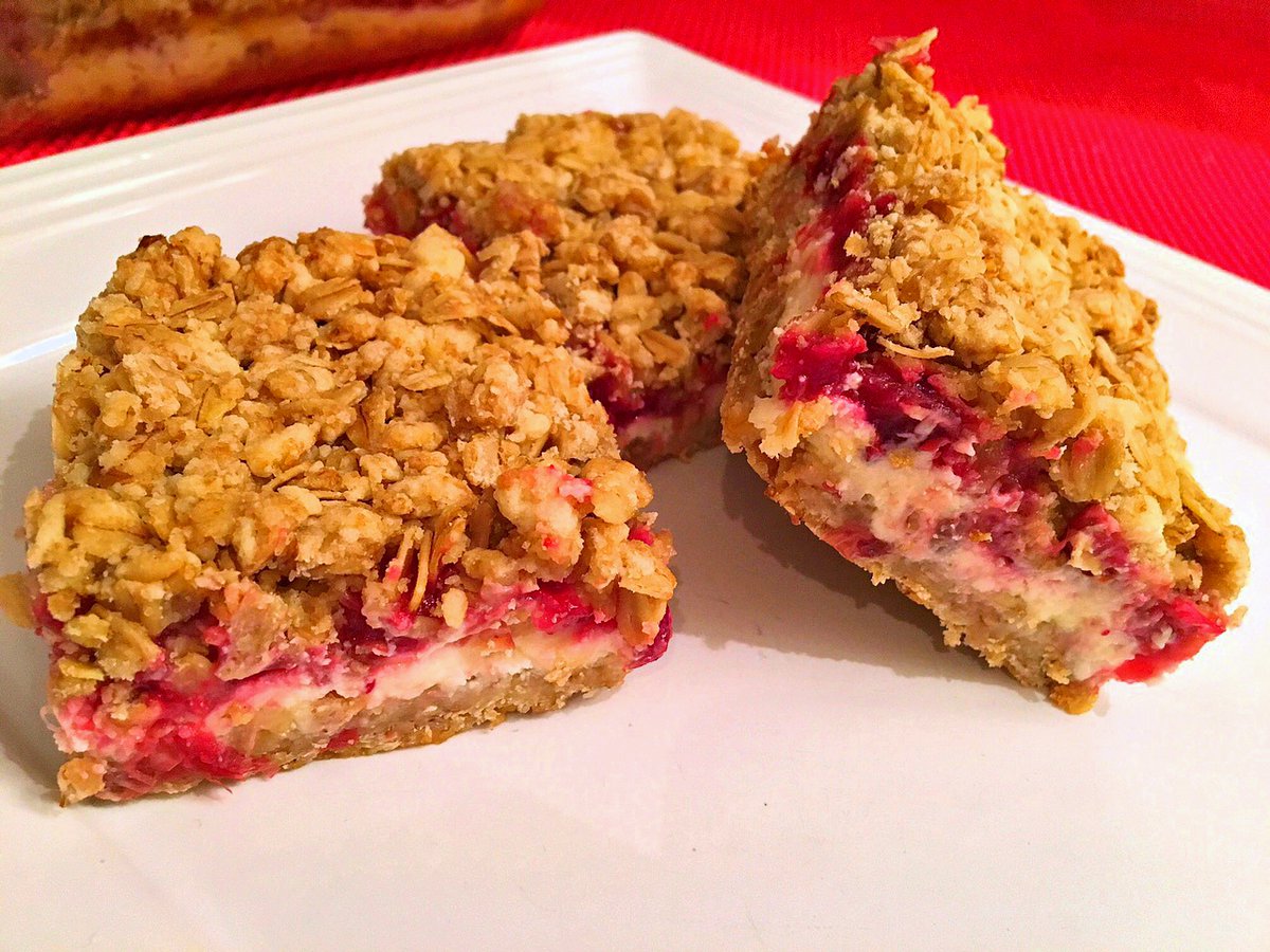 clubfoody1's tweet photo. Today is National #LeftoversDay
Cranberry Cream Cheese Crisp... use leftover cranberry sauce to make it! ๐ฉโ๐ณ๐งโ๐ณ
(check out my previous posts ๐ for leftover recipes๐)
#YouTube ๐ฝ๏ธ: https://t.co/DzjbwFJ1Ws
#RECIPE โก๏ธ: https://t.co/bNgtasYF7a
@EventGuideToday @DiningGuide2Day https://t.co/2m0ctiOFdy