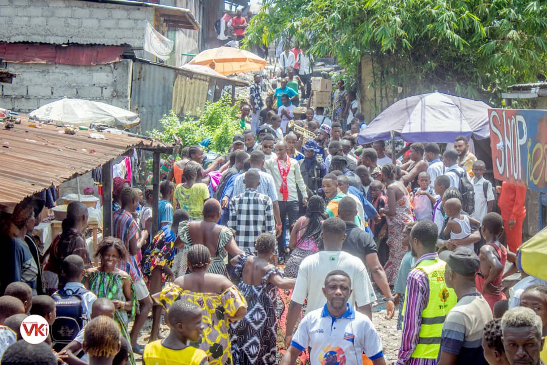 freddy_lubanga9's tweet photo. #Kinshasa_Tshangu

Je tiens à saluer les œuvres de ce grand homme, l’hon. @GaborienM qui vient de réhabiliter la passerelle de Kimpushi reliant les quartiers Kabila et Kayolo dans la commune de Kimbanseke. 

Coup de chapeau Mukubua et plein succès à vous. 

@BillyKambale1 https://t.co/XfEKJeTrm7